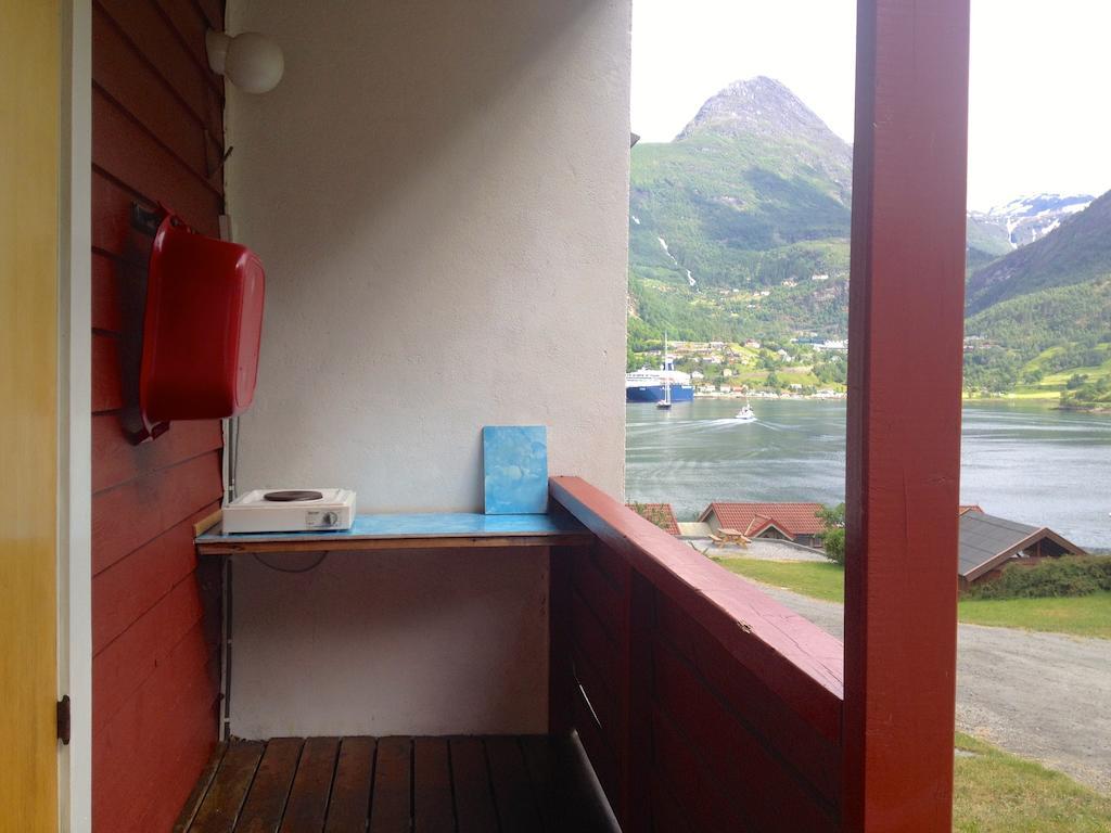 Fjorden Campinghytter Geiranger Bilik gambar